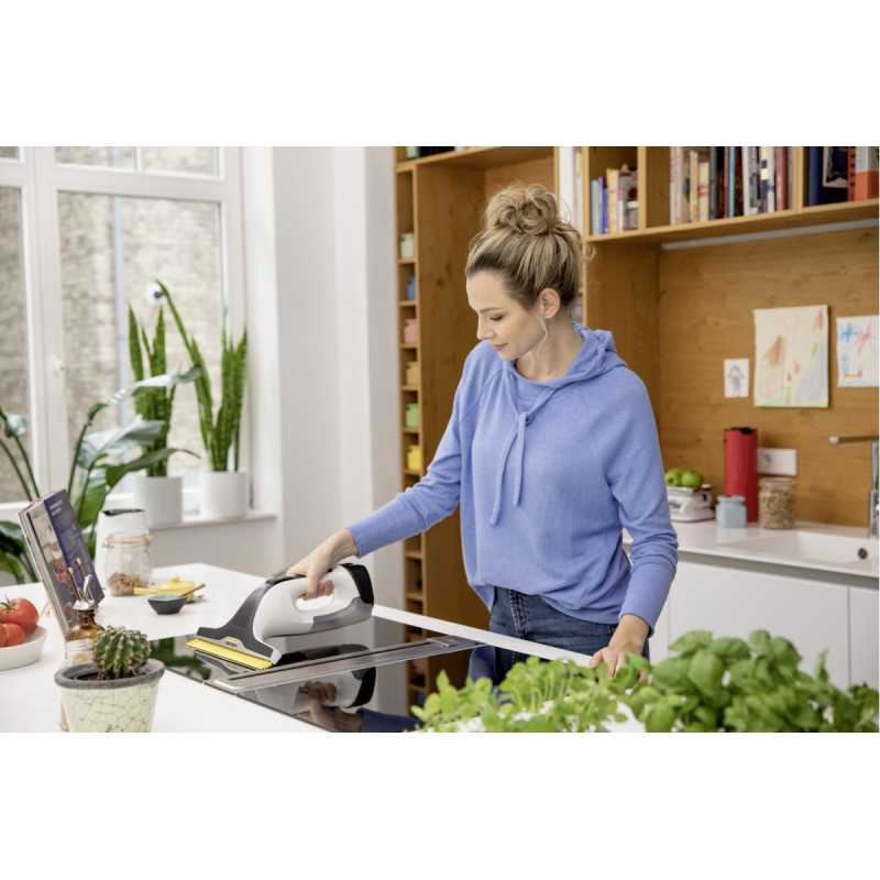 Віконний пилосос Karcher WV 4-4 Plus (1.633-540.0) - фото 4